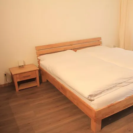 Haus Monazit Апартаменти Церматт